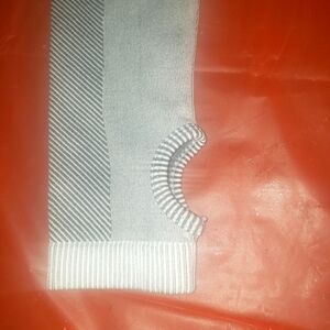 Two piece athletic outfit